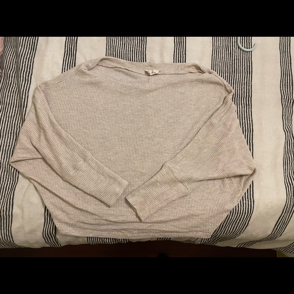 El Bloom size small cropped tan shirt